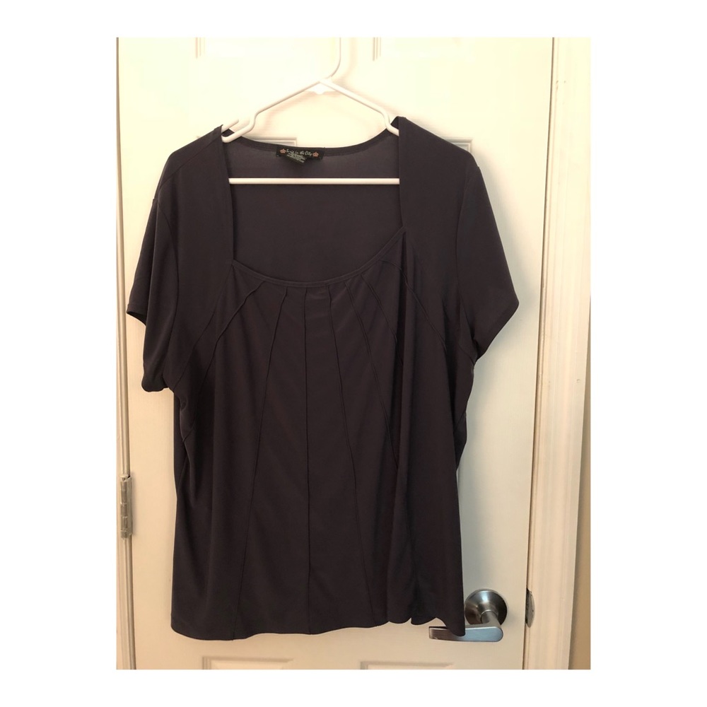 Grey top perfect for the office